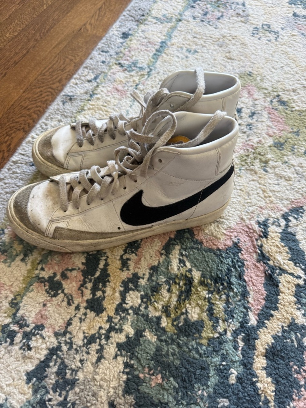 Nike Blazer Mid 77 Shoes